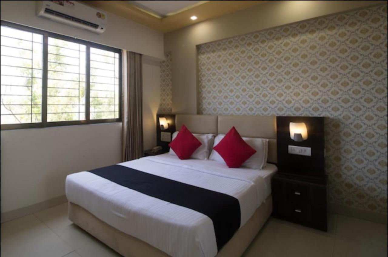 Hotel Galaxy Comforts Mumbai Eksteriør bilde