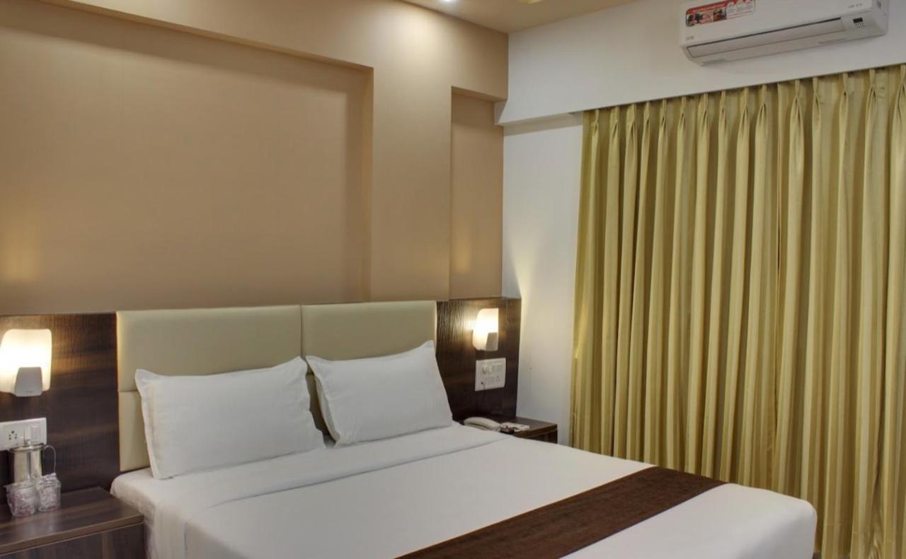 Hotel Galaxy Comforts Mumbai Eksteriør bilde