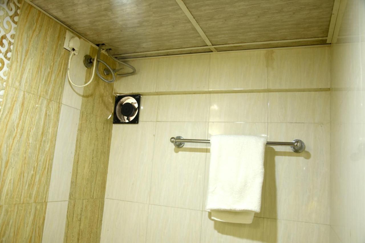 Hotel Galaxy Comforts Mumbai Eksteriør bilde